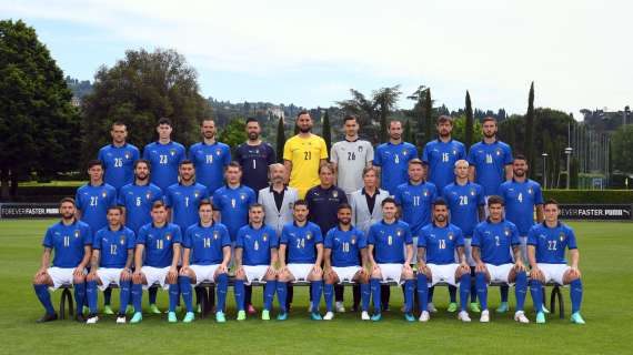 Italia, arriva lo scatto ufficiale della formazione di Roberto Mancini a Coverciano