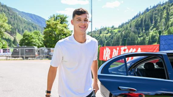 Valentin Carboni è a Moena: ecco la foto del suo arrivo nel ritiro del Genoa
