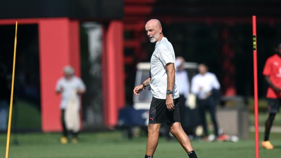 Milan, Pioli racconta Okafor: "Velocità e uno contro uno, può fare la punta o l'esterno sinistro"