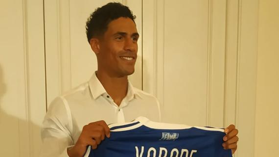 Como, Varane da colpaccio a caso. E' già fuori lista, possibile risoluzione del contratto