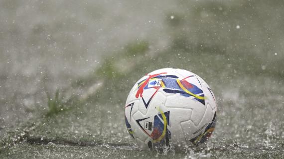 Torino-Inter, la pioggia torna a intensificarsi: si gioca dopo intervallo da 30'