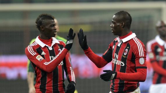 L'Adana Demirspor vince e diverte: Niang e Balotelli si giocano un rigore a sasso, carta e forbici