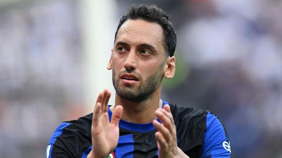 Inter, Calhanoglu preoccupa anche Inzaghi: il tecnico sta vivendo la situazione con apprensione