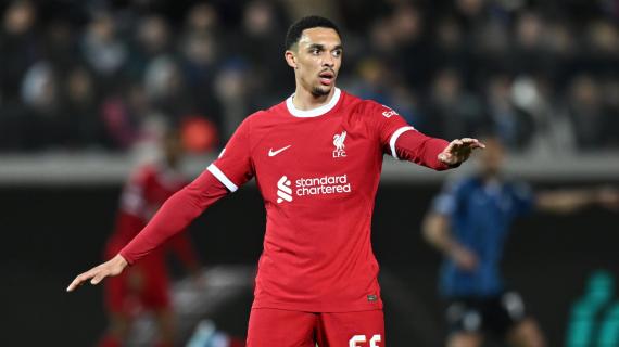 Liverpool, Alexander-Arnold rinnova? Slot glissa: "Non parlo di queste situazioni"