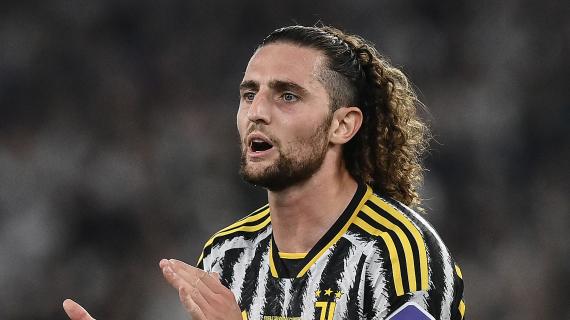 Juventus, ultima offerta a Rabiot: biennale con opzione da 7,5 milioni a stagione