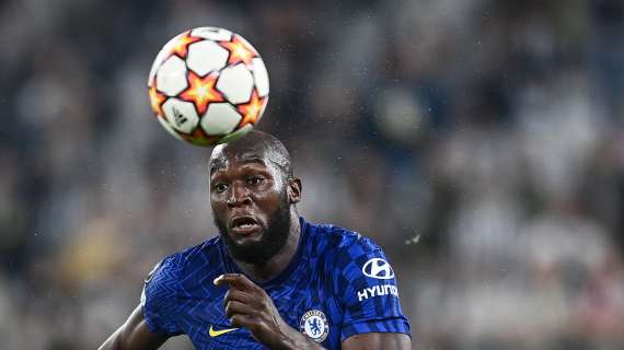 "Lukaku figlio di..." e cori contro l'Inter: lo Stadium bersaglia il numero 9 del Chelsea