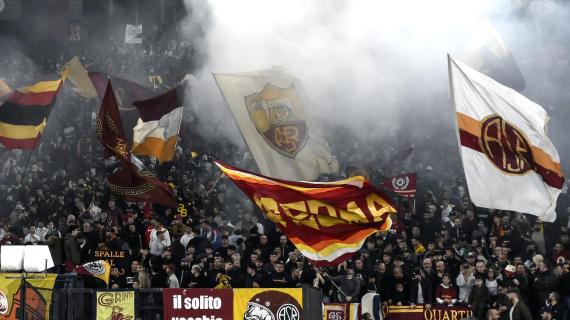 DAZN non mostra la coreografia giallorossa e fa infuriare i tifosi della Roma: ecco il motivo