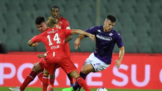 La Fiorentina domina il primo tempo ma concede il secondo: l'affare Twente non è chiuso