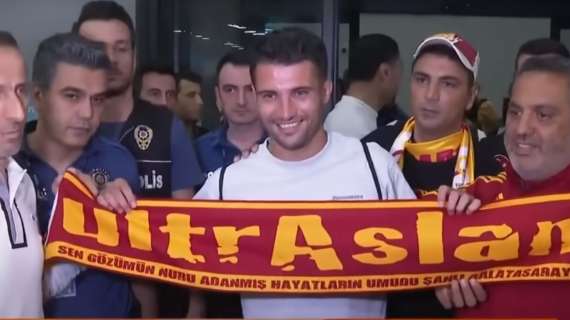 Dubois è atterrato a Istanbul tra l'entusiasmo della folla. Sarà un giocatore del Galatasaray