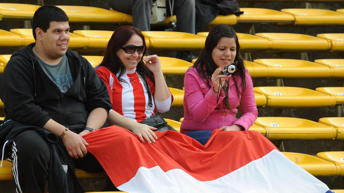 Paraguay, il presidente del Recoleta (Prima Divisione) fa il suo esordio da pro... a 51 anni 