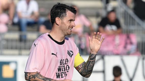 VIDEO - Brunori-show contro il Parma: gol quasi da centrocampo per l'attaccante del Palermo
