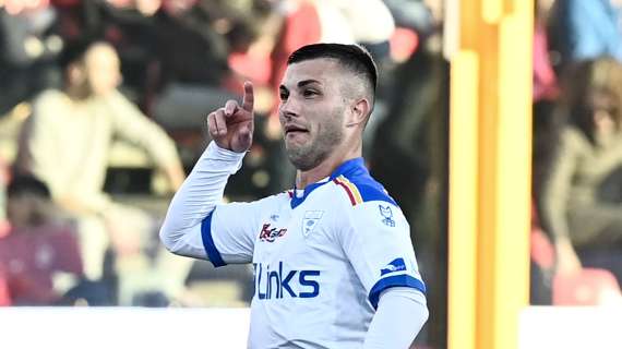 Cremonese-Lecce 0-2, Strefezza: "Gol di Baschirotto ci ha caricati. Dedicato ai tifosi a casa"