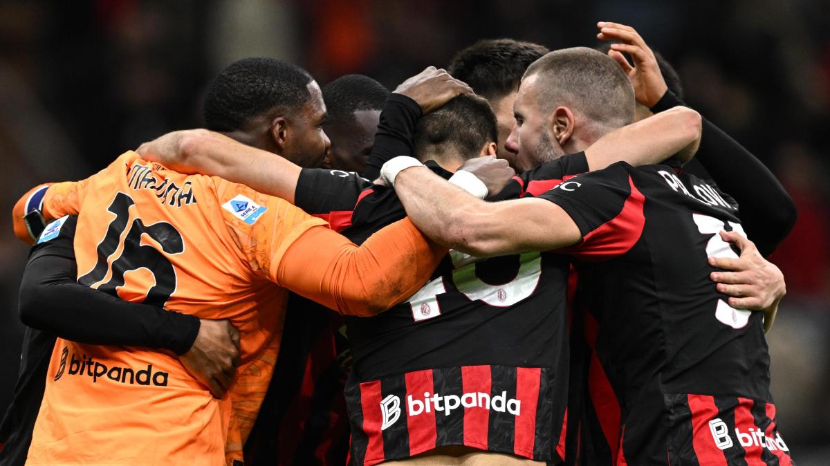 Il Milan lotta e batte la Roma, il Corriere della Sera: "Il Leao show gela i giallorossi"