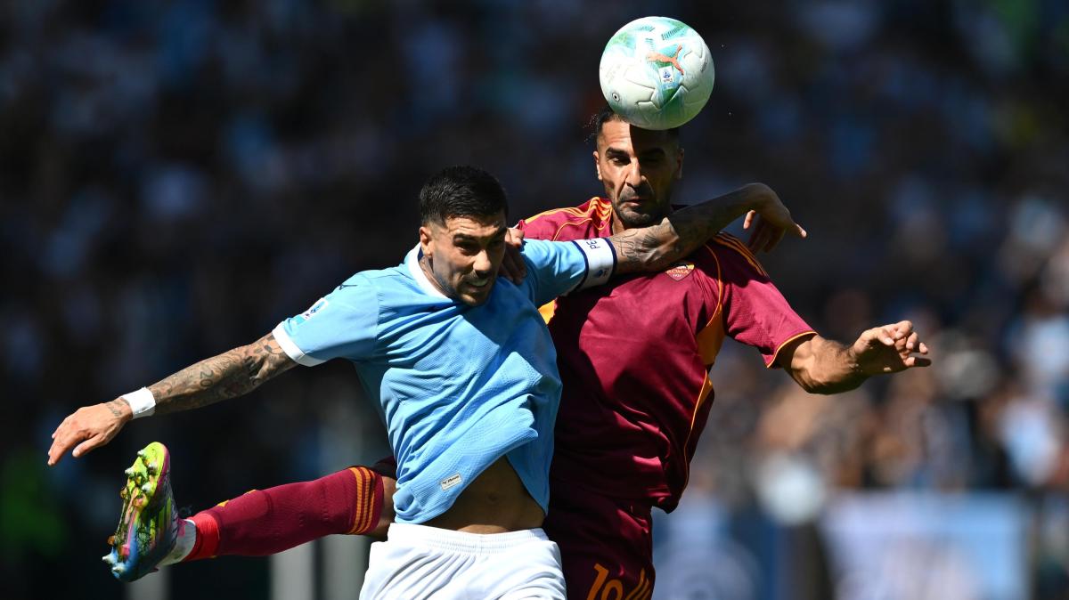 Il pasticcio di Roma. La Stampa in prima pagina su Roma-Lazio: "Il calcio è una commedia"