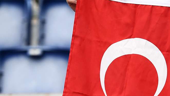 Clamoroso in Turchia. Il presidente dell'Istanbulspor ritira la squadra durante una partita