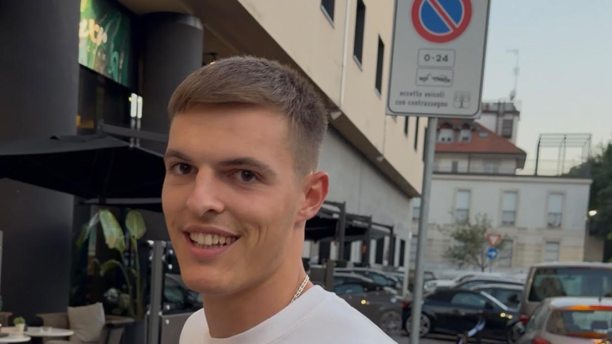 Non solo Gila, il Milan accoglie anche Kostic: il talento ex Partizan è arrivato a Milano