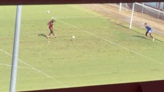 Torino, Zapata migliora: il colombiano ha ripreso a calciare. Le immagini