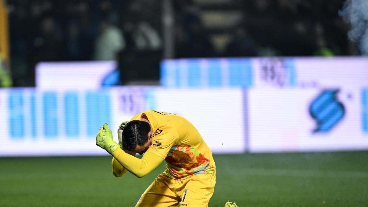 Follia allo Zini. Il Corriere dello Sport in apertura: "Audero shock, colpito da un petardo"