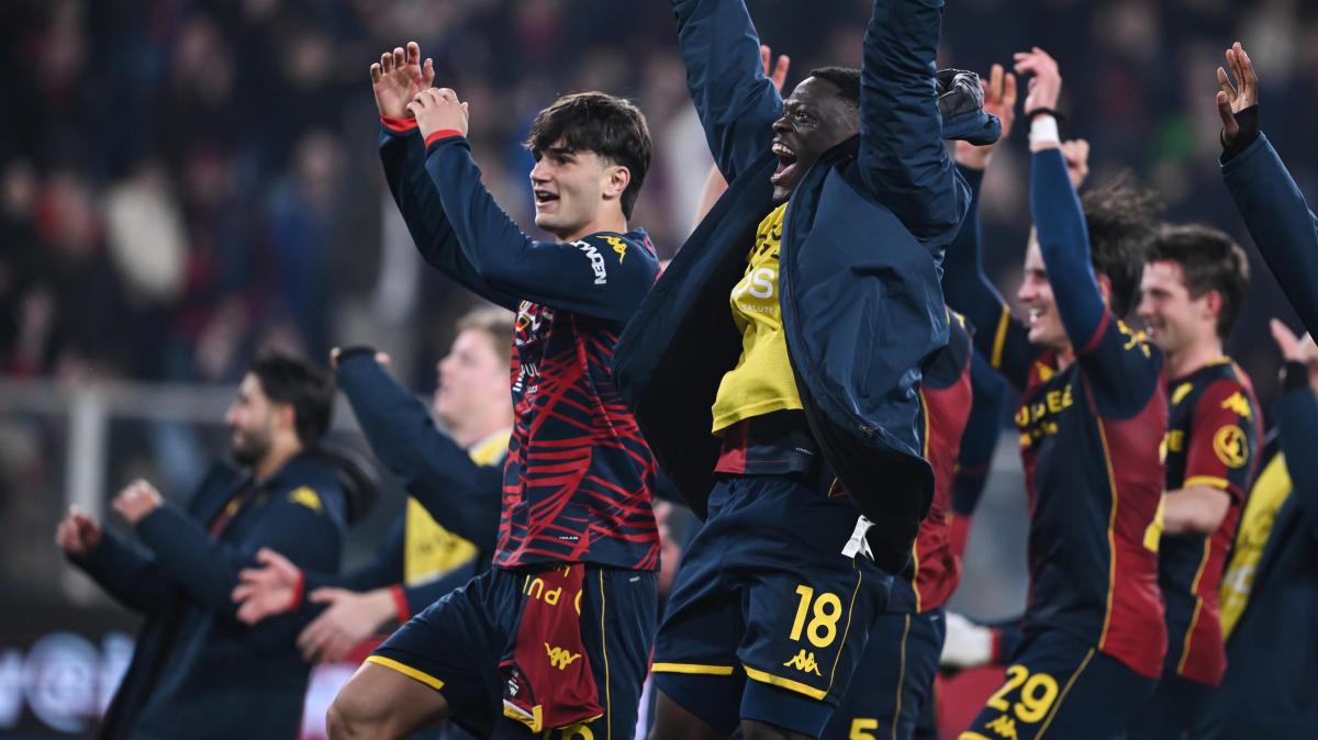 Tre punti d'oro per il Genoa: 2-1 alla Roma che sente il fiato sul collo di Como e Juventus