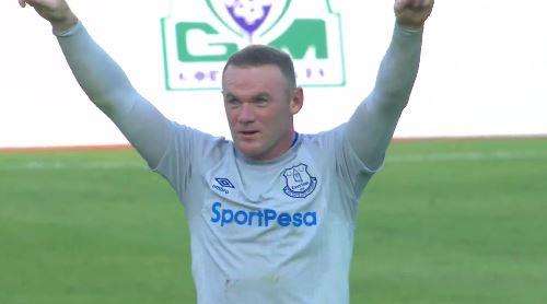 Derby County, Rooney in visita. Sarà allenatore in seconda e giocatore