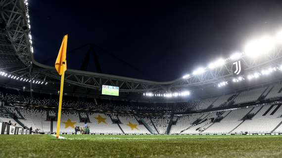 Juventus, Carlos Alcaraz ha già firmato a Londra. Indosserà la maglia numero 26
