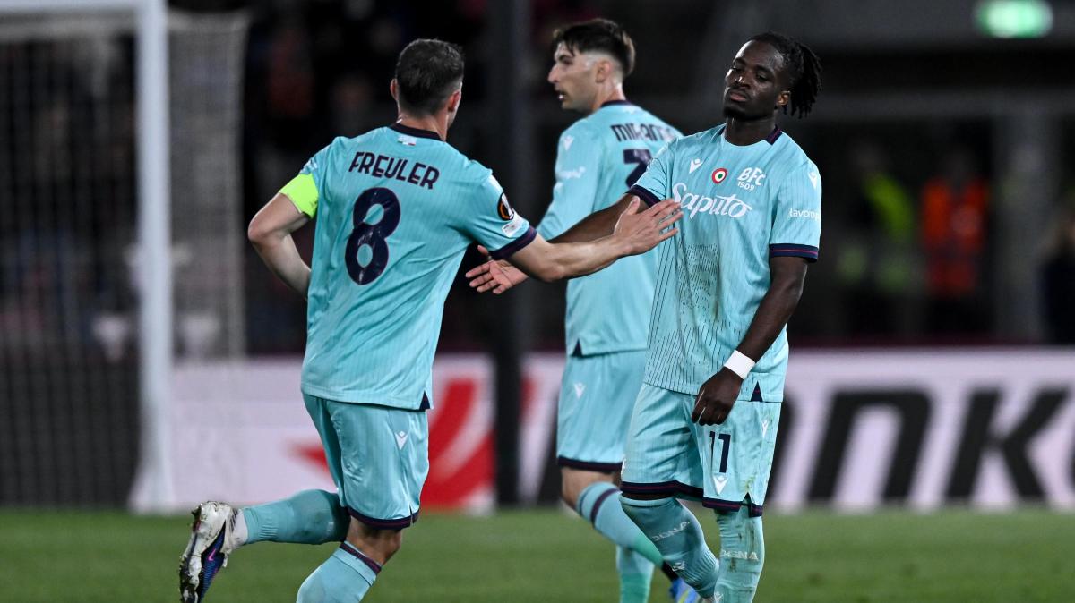 Il Bologna e la sua freccia.  Corriere dello Sport Stadio: "Il fattore Rowe: obiettivo Conference"