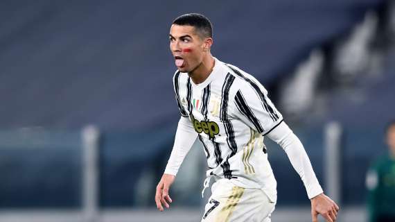 Juventus, Ronaldo festeggia la doppietta contro il Cagliari: "Grandi ragazzi, avanti così"