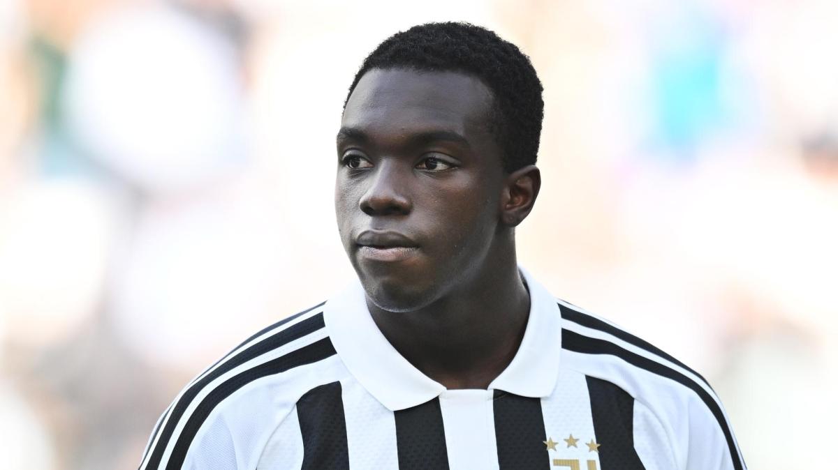 Juventus, oggi i bianconeri in campo per una seduta di scarico: ancora fuori Ekhator e Gatti