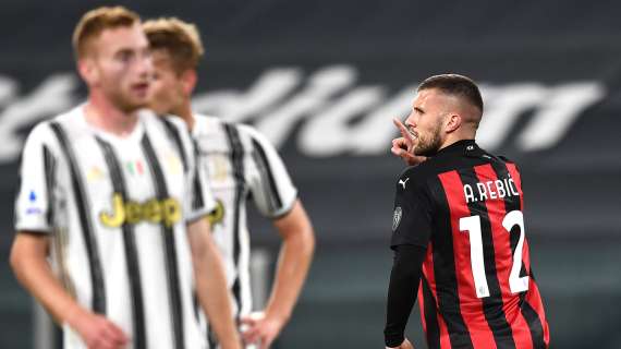 La Gazzetta dello Sport in taglio alto: "Juve-Milan, che storia!