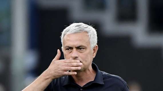 Mourinho: "La Juve ha 20 calciatori di livello ed è una seria candidata per vincere lo Scudetto"