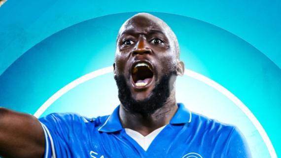 Kvaratskhelia ricambia il favore a Lukaku: il Napoli dilaga a Cagliari, azzurri avanti 3-0