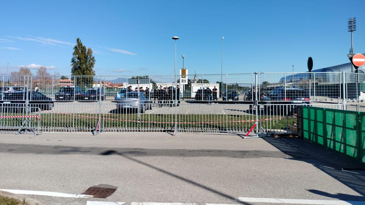 Due manifestazioni e una partita: così Udine si prepara a vivere la giornata di oggi