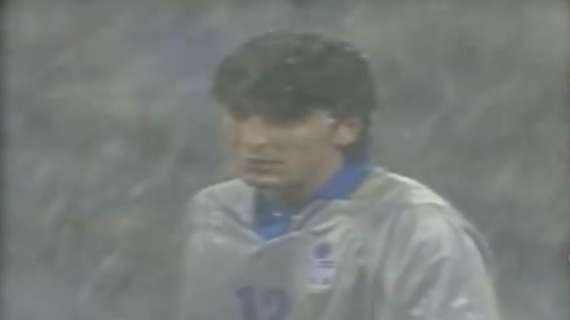 29 ottobre 1997, il diciannovenne Buffon esordisce in Nazionale