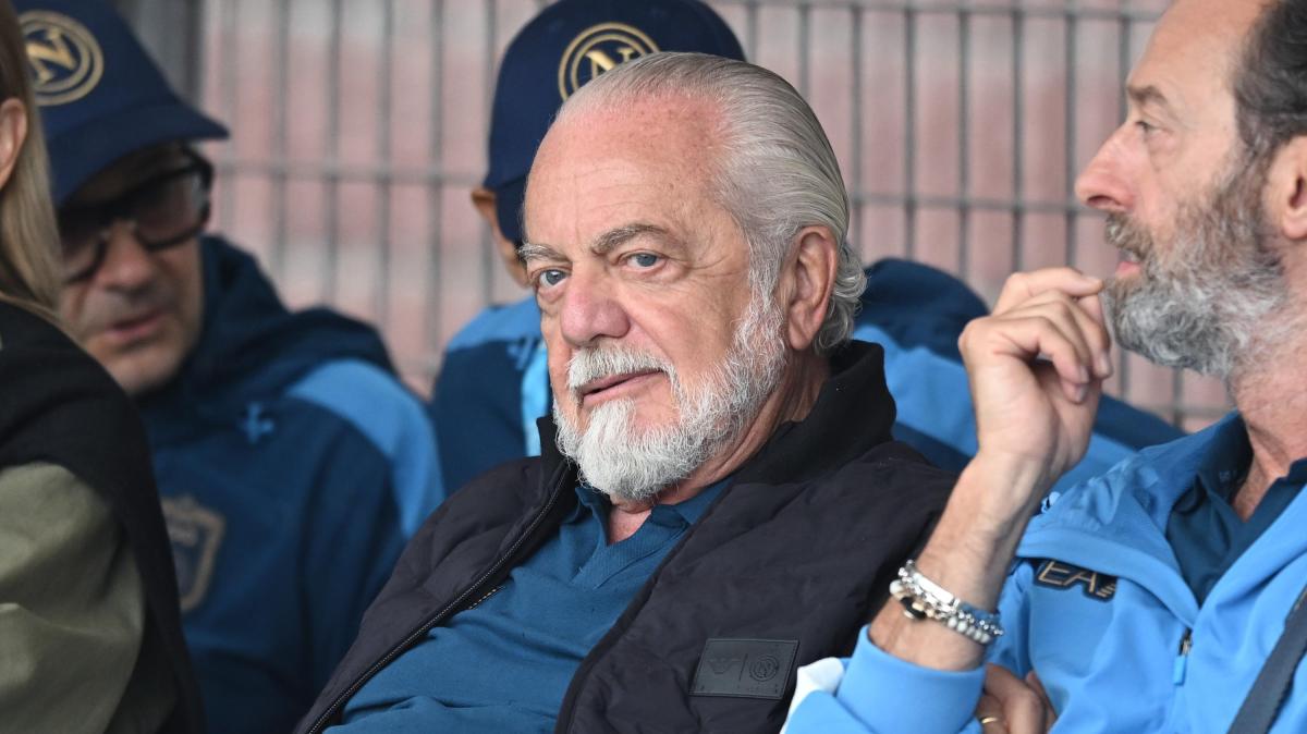 De Laurentiis accoglie Mancini e Ranieri in azzurro: "Un grande in bocca al lupo a entrambi"