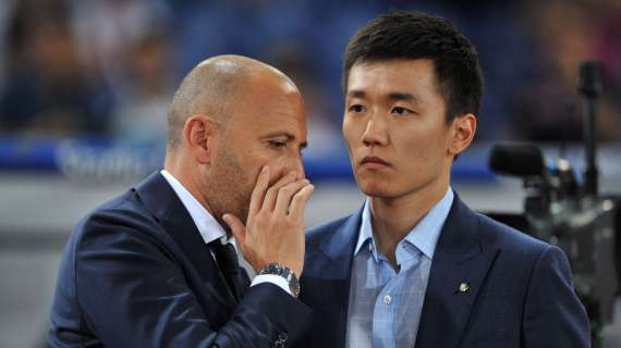 VIDEO - Zhang scherza a cena con l'Inter: "Lasciate 5€ per il mercato". Ausilio: "Ma l'italiano?"