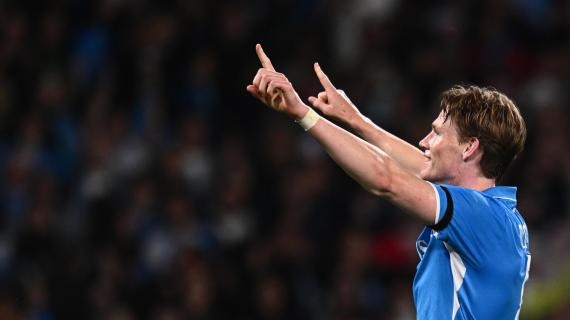 Il Napoli pareggia a Parma ma vede lo Scudetto. Il Mattino in prima pagina: "A un passo"