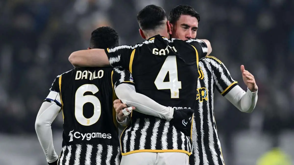 La Juve toglie un altro pezzo di scudetto dalla maglia del Napoli: 1-0, ad Allegri basta Gatti