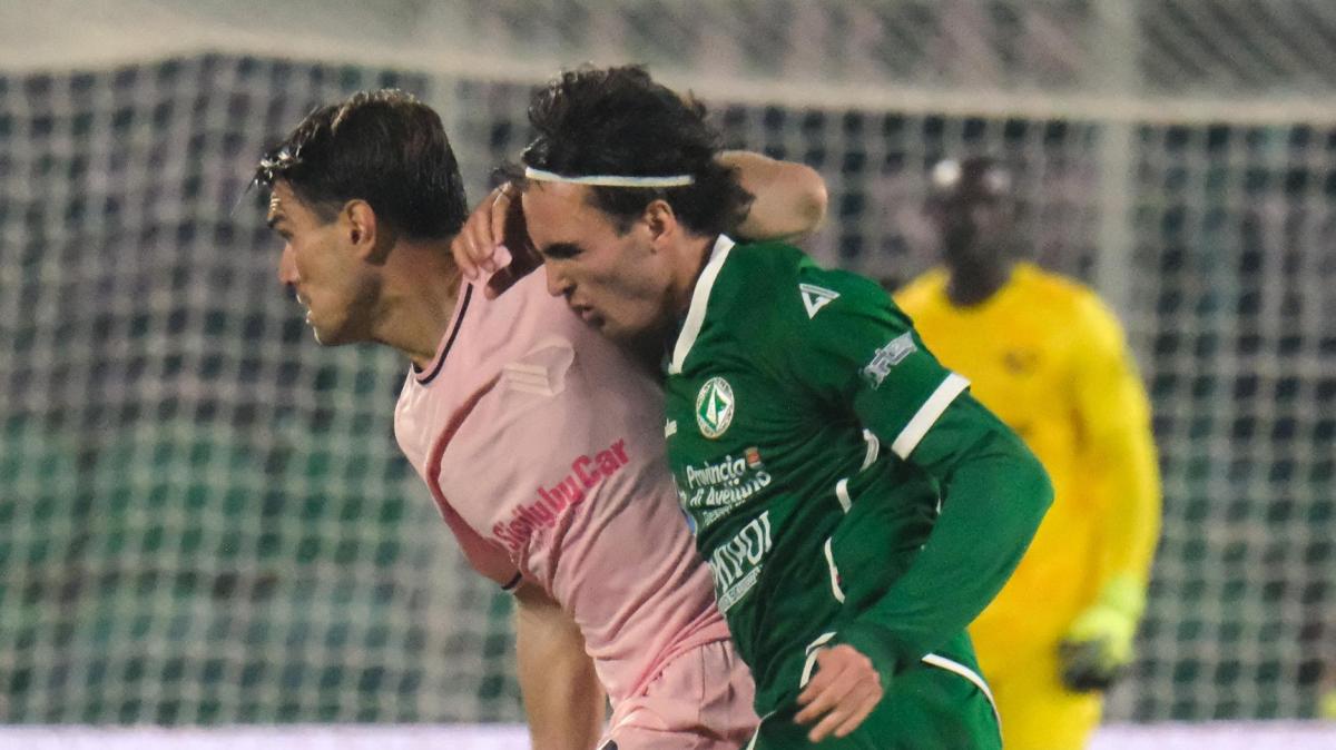 Hellas Verona dal Como ecco Le Borgne: è in prestito con diritto di opzione e controopzione
