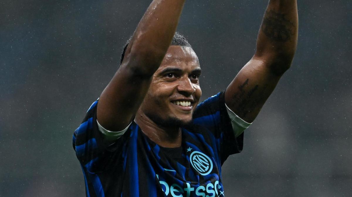 Akanji al Mondiale: "La Svizzera ha preso solo 2 gol". Poi rilancia: "Forse andremo pure oltre"