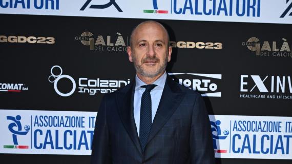 Inter, Ausilio su Carboni: "Resta in prima squadra o nuovo prestito: valuteremo insieme"