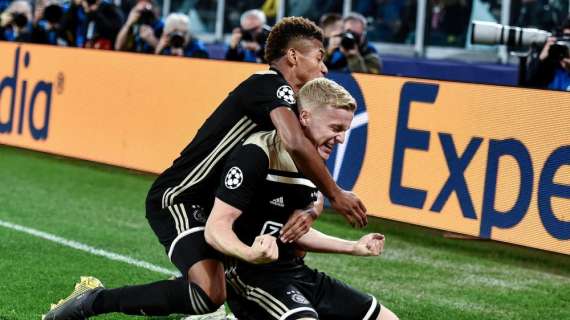 Ajax, ten Hag: "Van de Beek resta un'altra stagione con noi"