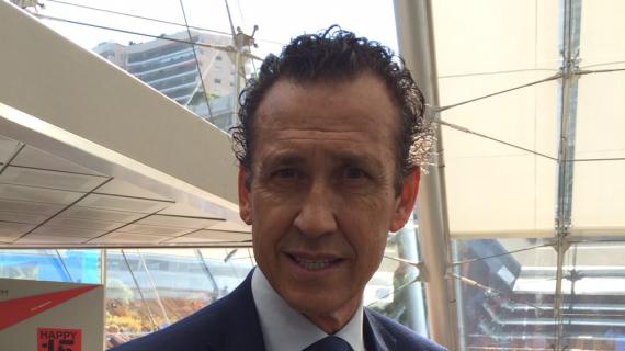 Valdano esalta Julian Alvarez: "Gioca come un dio e corre come chiunque altro"