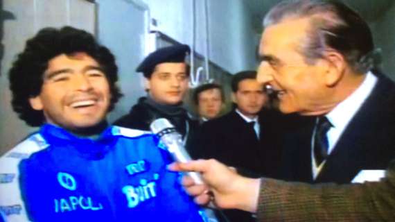 Addio Maradona, il regista De Angelis: "Uomo dai tratti divini che ha reso i sogni possibili"
