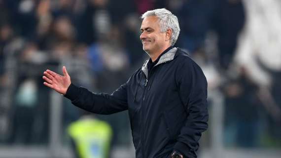 Roma, Mourinho: "Dobbiamo lottare contro le situazioni avverse. Con lo Spezia per vincere"