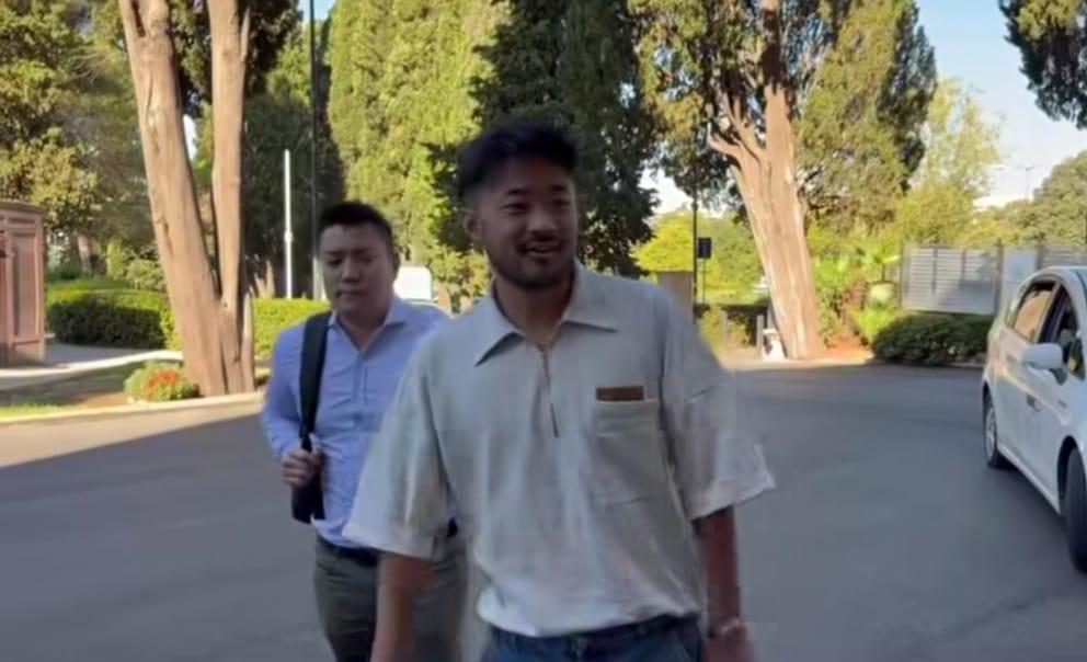 Cagliari, arriva il primo giapponese nella storia del club. Ha fatto le visite Sugawara