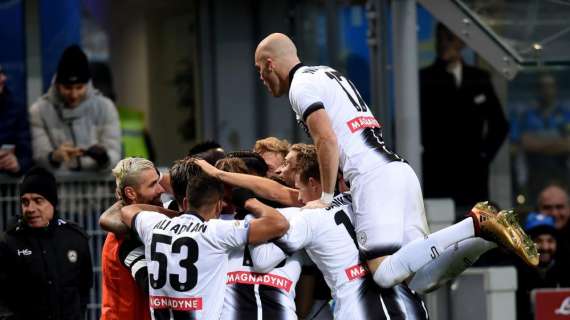 Okaka con l'aiuto di Lirola: l'Udinese pareggia contro il Sassuolo