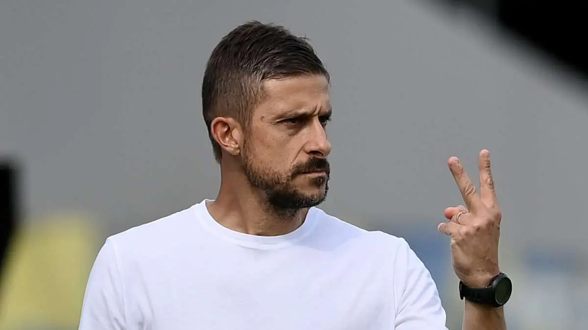 Dionisi su Pinamonti: "Roma è stata fatta in un giorno? No. Figurarsi un giocatore..."