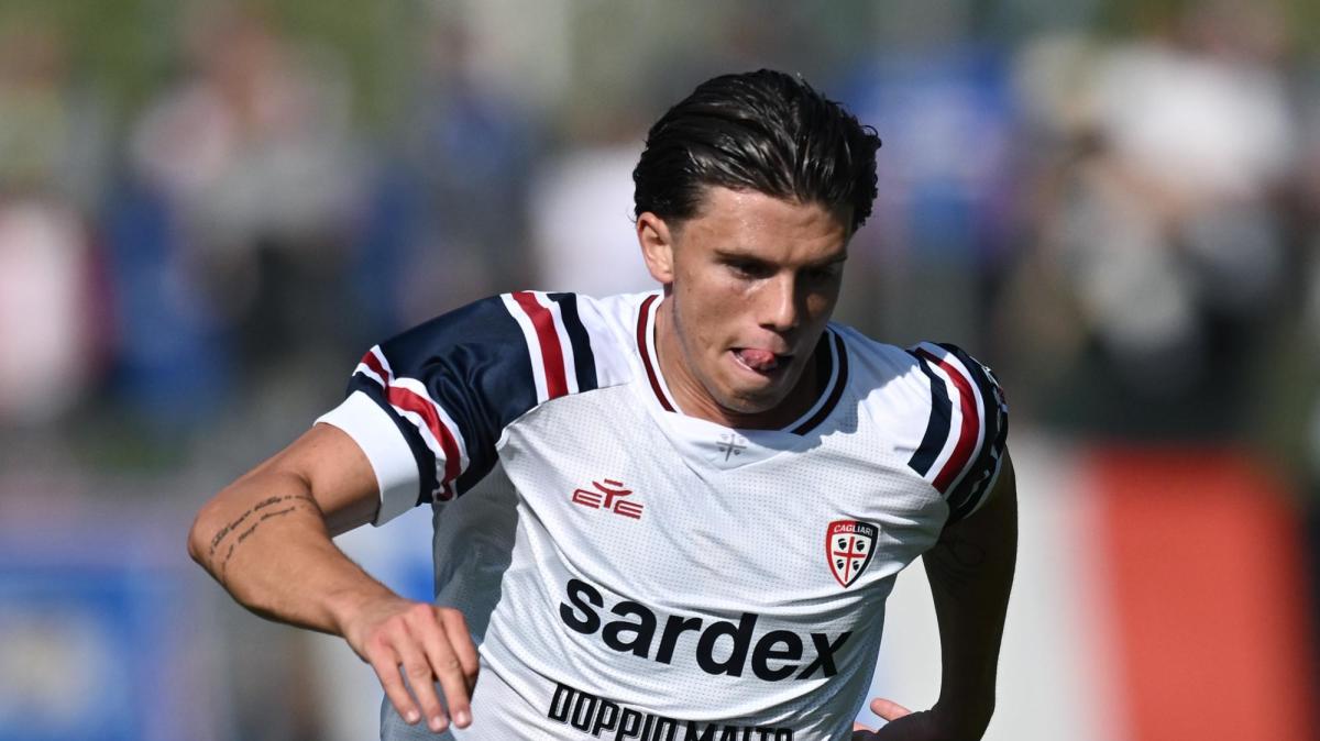 Cagliari meritatamente in vantaggio a Parma: gol capolavoro di Romano. 0-1 al 79'