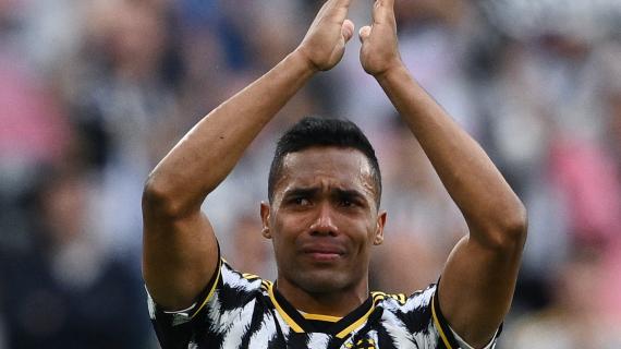 Alex Sandro, che combini? Entrata killer sul compagno David Luiz che...chiede il rosso 