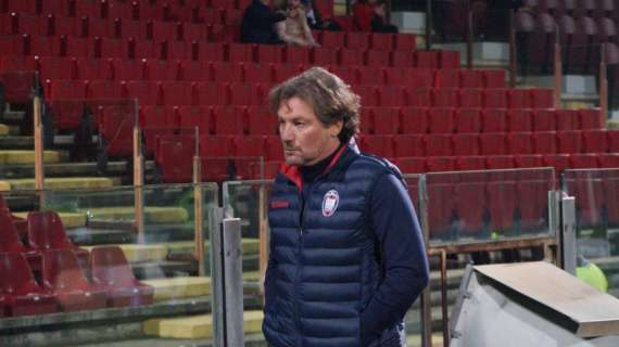 Crotone, Stroppa: "Rispetto per il Pescara, ma i tre punti sono l'unico obiettivo"